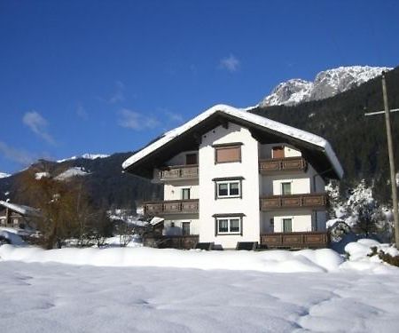 Ferienwohnungen/Holiday Apartments Lederer Reisach Екстериор снимка
